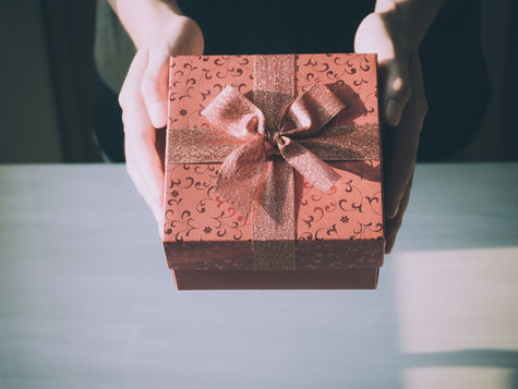 Should I Buy a Gift for My Surrogate?