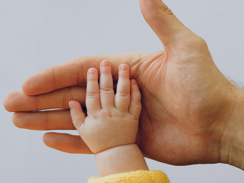 Is Surrogacy for a Single Man or Single Woman Possible?
