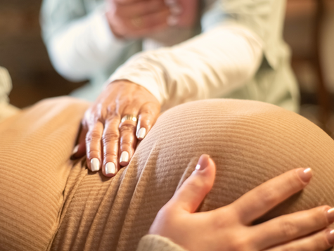 What’s a Doula? 4 Reasons Doulas are Beneficial to Surrogacy